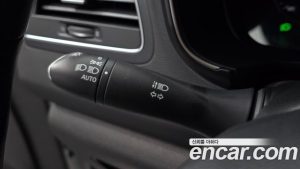 Renault-KoreaSamsung QM6 2.0 LPe LE Signature 2WD 2023 года из Южной Кореи