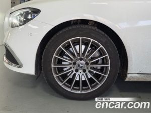 Mercedes-Benz E-Class E250 Exclusive 2023 года из Южной Кореи