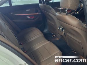 Mercedes-Benz E-Class E250 Exclusive 2023 года из Южной Кореи