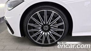 Mercedes-Benz CLE-Class CLE450 4MATIC Coupe 2024 года из Южной Кореи