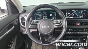 Kia Seltos Бензин 1.6 Turbo 2WD 2024 года из Южной Кореи