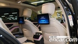 Mercedes-Benz S-Class S500L 4MATIC 2023 года из Южной Кореи