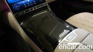 Mercedes-Benz S-Class S500L 4MATIC 2023 года из Южной Кореи