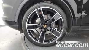 Porsche Cayenne 3.0 Coupe 2023 года из Южной Кореи
