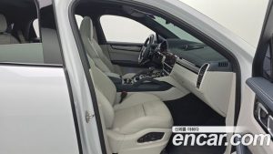 Porsche Cayenne 3.0 Coupe 2023 года из Южной Кореи