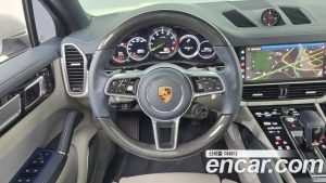 Porsche Cayenne 3.0 Coupe 2023 года из Южной Кореи