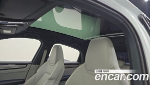 Porsche Cayenne 3.0 Coupe 2023 года из Южной Кореи