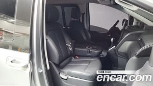 Hyundai Staria Tourer 9-Seater 2025 года из Южной Кореи