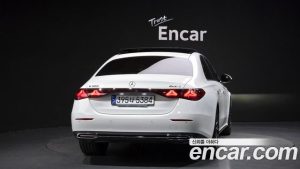 Mercedes-Benz E-Class E300 4MATIC Exclusive 2024 года из Южной Кореи