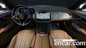 Mercedes-Benz E-Class E300 4MATIC Exclusive 2024 года из Южной Кореи