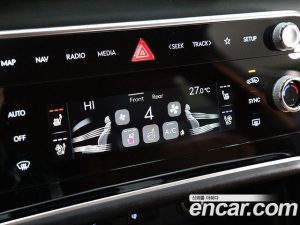 Genesis GV80 2.5T Бензин AWD 2024 года из Южной Кореи