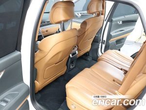 Genesis GV80 2.5T Бензин AWD 2024 года из Южной Кореи