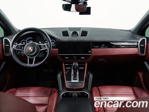Porsche Cayenne 3.0 2023 года из Южной Кореи