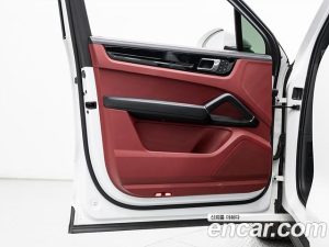 Porsche Cayenne 3.0 2023 года из Южной Кореи