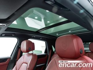 Porsche Cayenne 3.0 2023 года из Южной Кореи