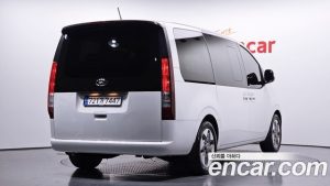 Hyundai Staria L3.5 Tourer 11-Seater 2024 года из Южной Кореи