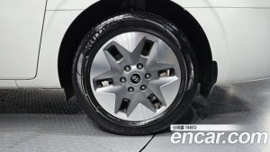 Hyundai Staria L3.5 Tourer 11-Seater 2024 года из Южной Кореи