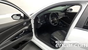 Hyundai AVANTE 1.6 2025 года из Южной Кореи