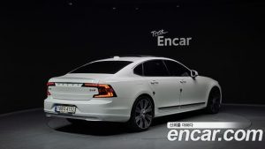 Volvo S90 B6 AWD Inscription 2022 года из Южной Кореи