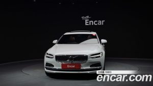 Volvo S90 B6 AWD Inscription 2022 года из Южной Кореи
