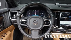 Volvo S90 B6 AWD Inscription 2022 года из Южной Кореи