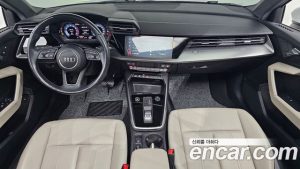 Audi A3 40 TFSI 2023 года из Южной Кореи