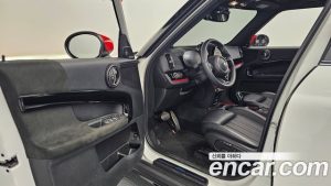 Mini Countryman JCW 2024 года из Южной Кореи