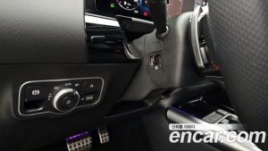 Mercedes-Benz GLA-Class GLA250 4MATIC 2025 года из Южной Кореи