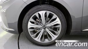 Kia K8 Signature 2024 года из Южной Кореи