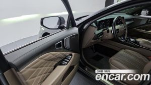 Kia K8 Signature 2024 года из Южной Кореи
