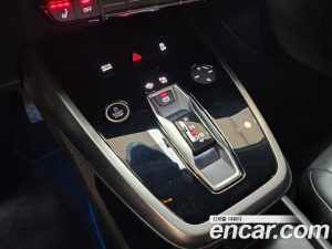 Audi Q4 e-tron 40 2023 года из Южной Кореи