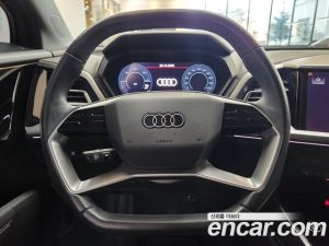 Audi Q4 e-tron 40 2023 года из Южной Кореи