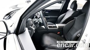 Mercedes-Benz C-Class C300 4MATIC Avantgarde 2024 года из Южной Кореи
