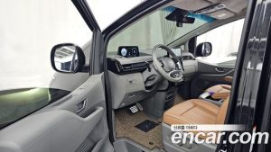 Hyundai Staria Lounge 9-Seater 2025 года из Южной Кореи
