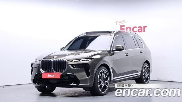 BMW X7 xDrive 40i M Sport 6 2025 года из Кореи