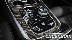 BMW X7 xDrive 40i M Sport 6 2025 года из Южной Кореи