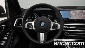 BMW X7 xDrive 40i M Sport 6 2025 года из Южной Кореи