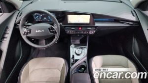 Kia Niro Prestige 2024 года из Южной Кореи