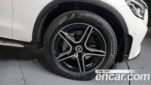 Mercedes-Benz GLC-Class GLC300 4MATIC Coupe 2023 года из Южной Кореи