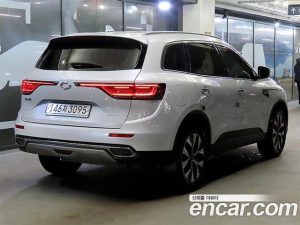 Renault-KoreaSamsung QM6 2.0 GDe LE Signature 2WD 2023 года из Южной Кореи