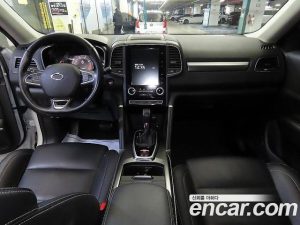 Renault-KoreaSamsung QM6 2.0 GDe LE Signature 2WD 2023 года из Южной Кореи