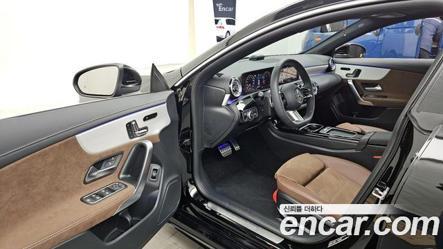 Mercedes-Benz CLA-Class CLA250 4MATIC 2025 года из Кореи