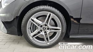 Mercedes-Benz CLA-Class CLA250 4MATIC 2025 года из Южной Кореи