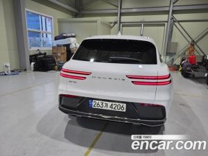 Genesis GV70 2.5T Бензин 2WD 2025 года из Южной Кореи
