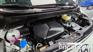 Hyundai Staria 4WD Lounge 9-Seater 2025 года из Южной Кореи