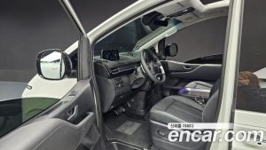 Hyundai Staria 4WD Lounge 9-Seater 2025 года из Южной Кореи