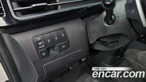 Hyundai Staria 4WD Lounge 9-Seater 2025 года из Южной Кореи
