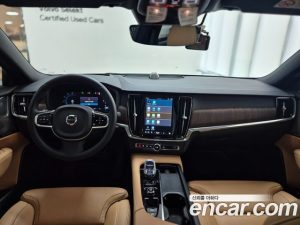 Volvo S90 B5 ULTIMATE Bright 2024 года из Южной Кореи