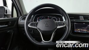 Volkswagen Tiguan 2.0 TDI 4 Prestige 2023 года из Южной Кореи