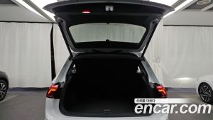 Volkswagen Tiguan 2.0 TDI 4 Prestige 2023 года из Южной Кореи